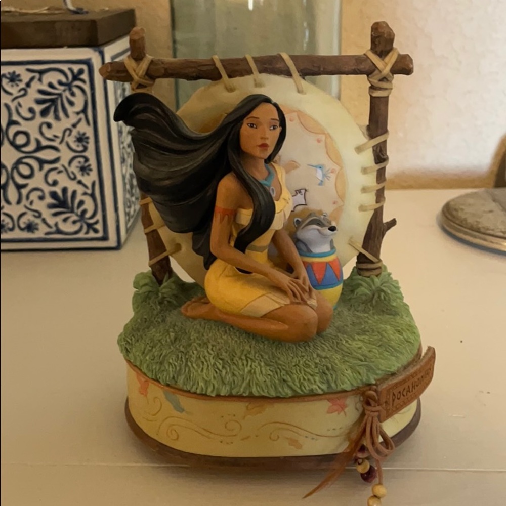 Pocahontas music box. Plays colors of the wind